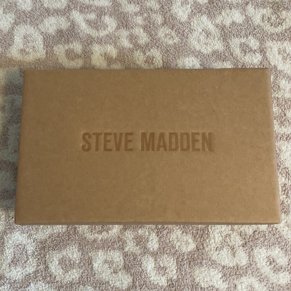 Steve Madden Black Studded Mules - Picture 5 of 5
